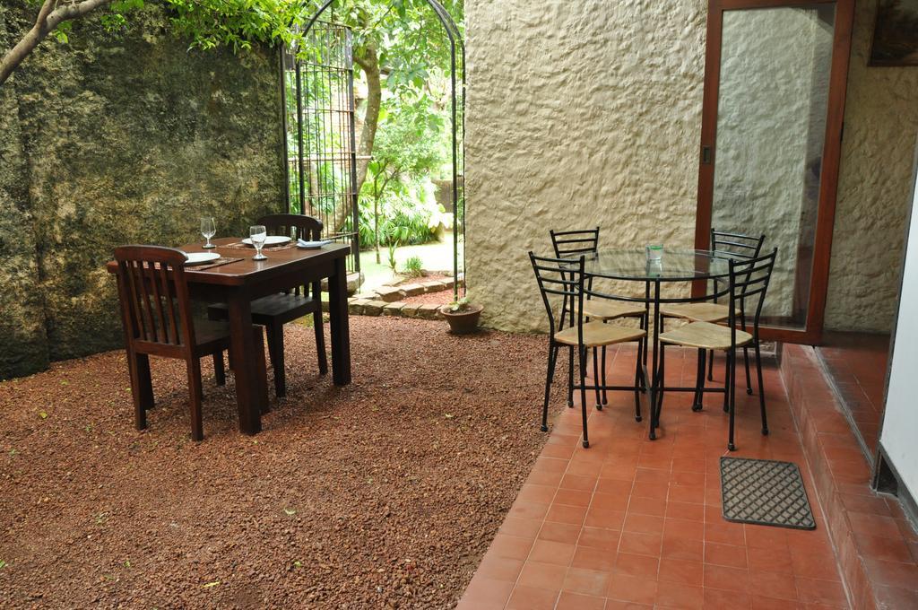 Bangalawa Bed & Breakfast Nawala ภายนอก รูปภาพ